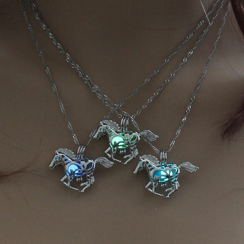 RUNNING HORSE LUMINOUS LOCKET PENDANT NECKLACE GLOWING IN THE DARK VINTAGE JEWELRY